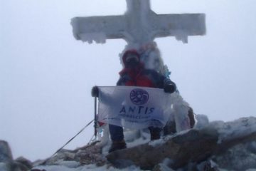 Cumbre en el Aneto (3.404 msnm) Pirineos de España