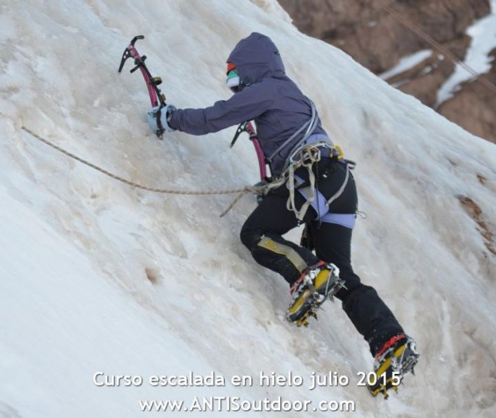 Curso escalada en hielo