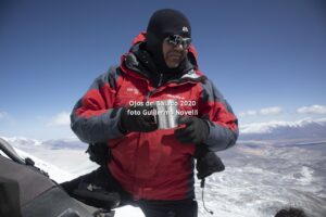 Ojos del Salado desde Chile o Argentina