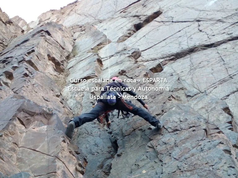 tecnica de diedro en curso de escalada en roca