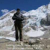 trekking everest